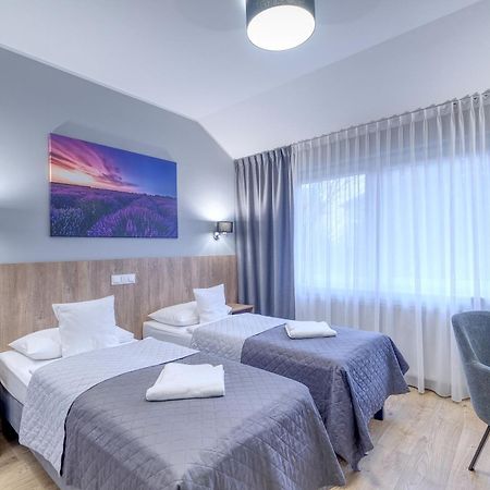 Lawendowy Dwor Bed & Breakfast Pszczółki Dış mekan fotoğraf