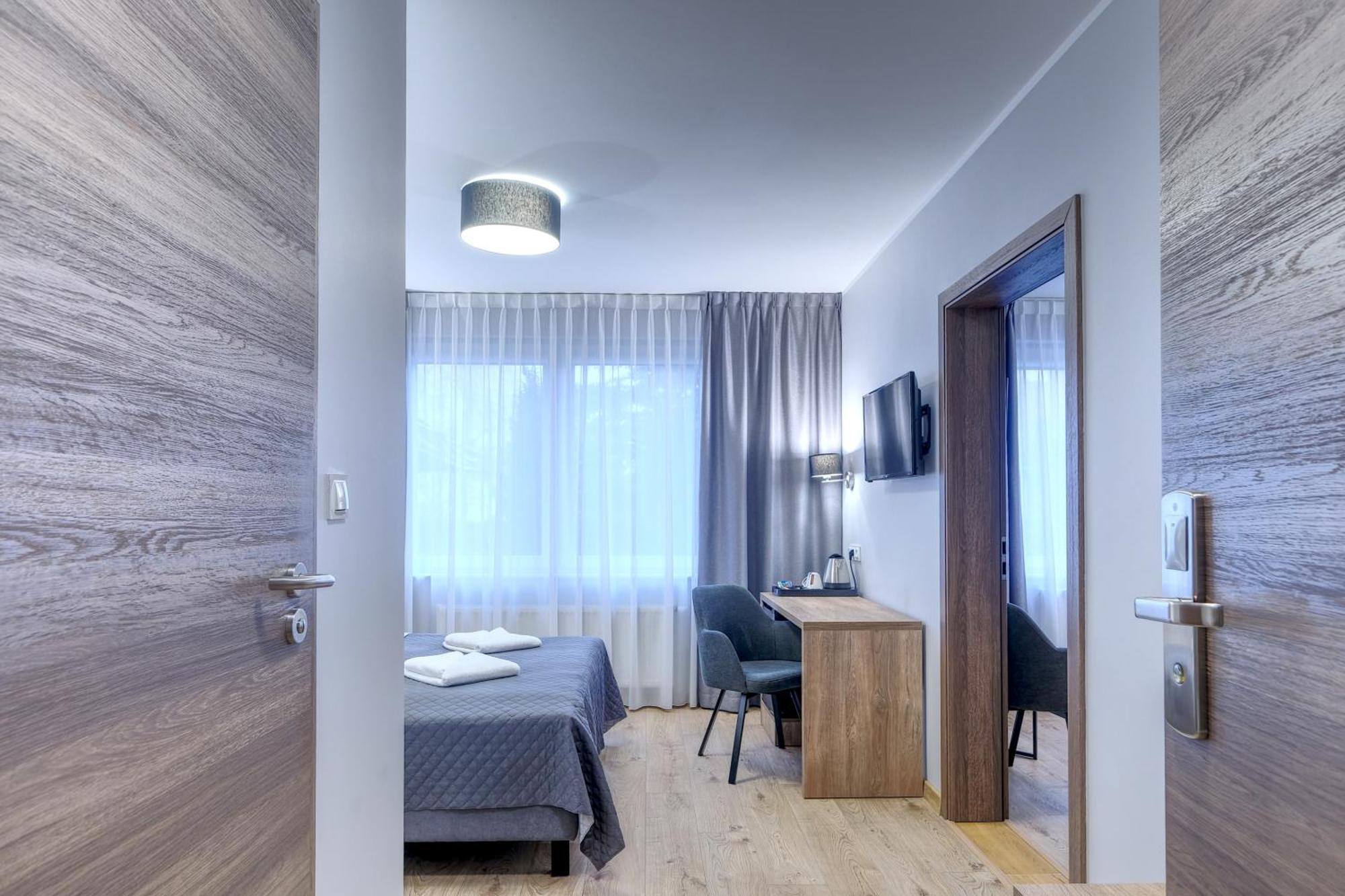 Lawendowy Dwor Bed & Breakfast Pszczółki Dış mekan fotoğraf