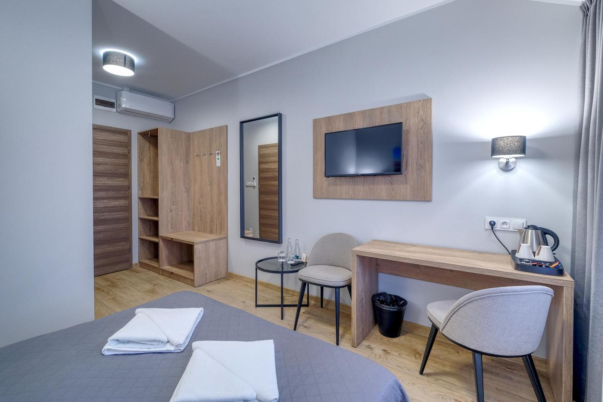 Lawendowy Dwor Bed & Breakfast Pszczółki Dış mekan fotoğraf