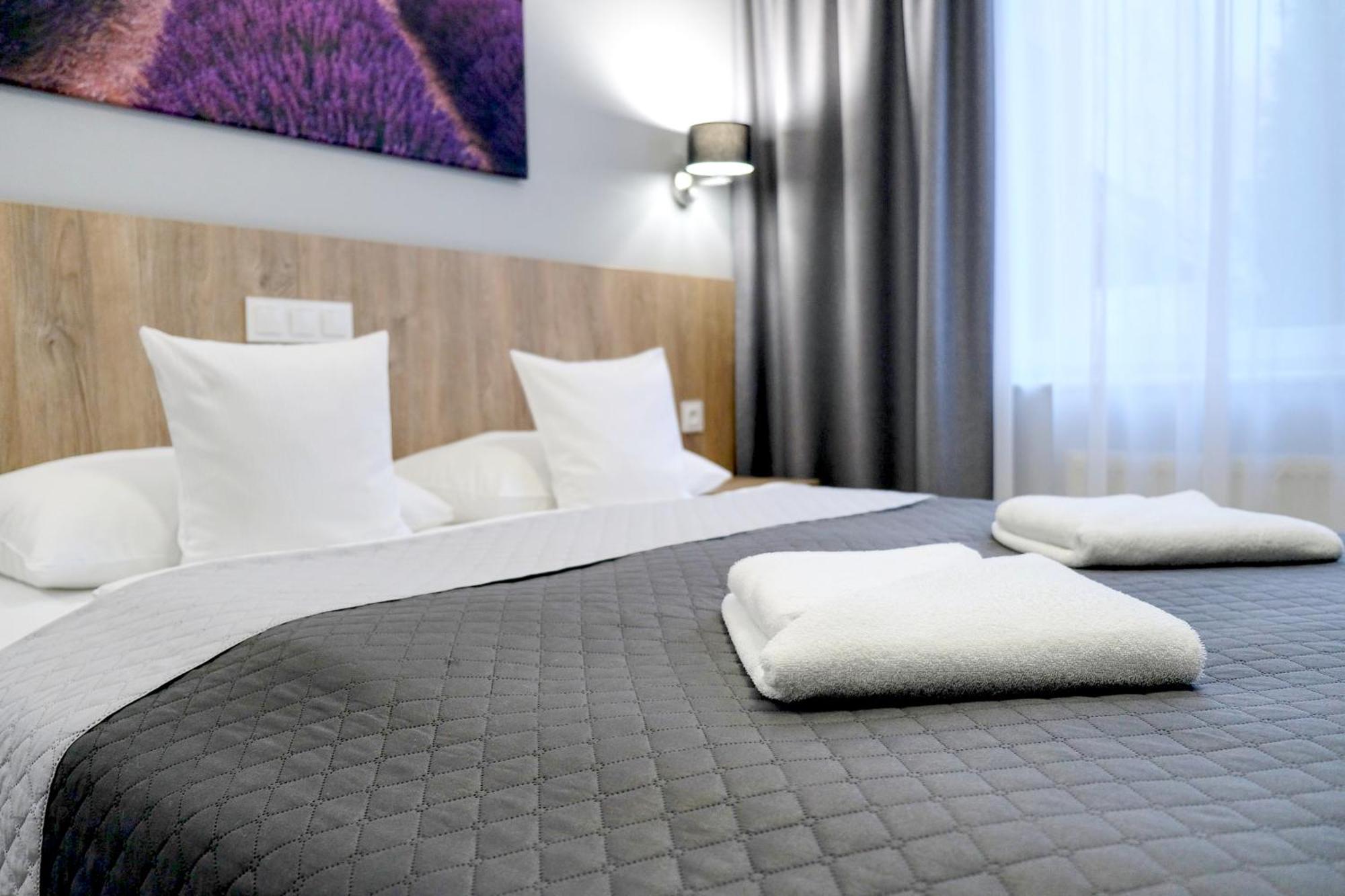 Lawendowy Dwor Bed & Breakfast Pszczółki Dış mekan fotoğraf