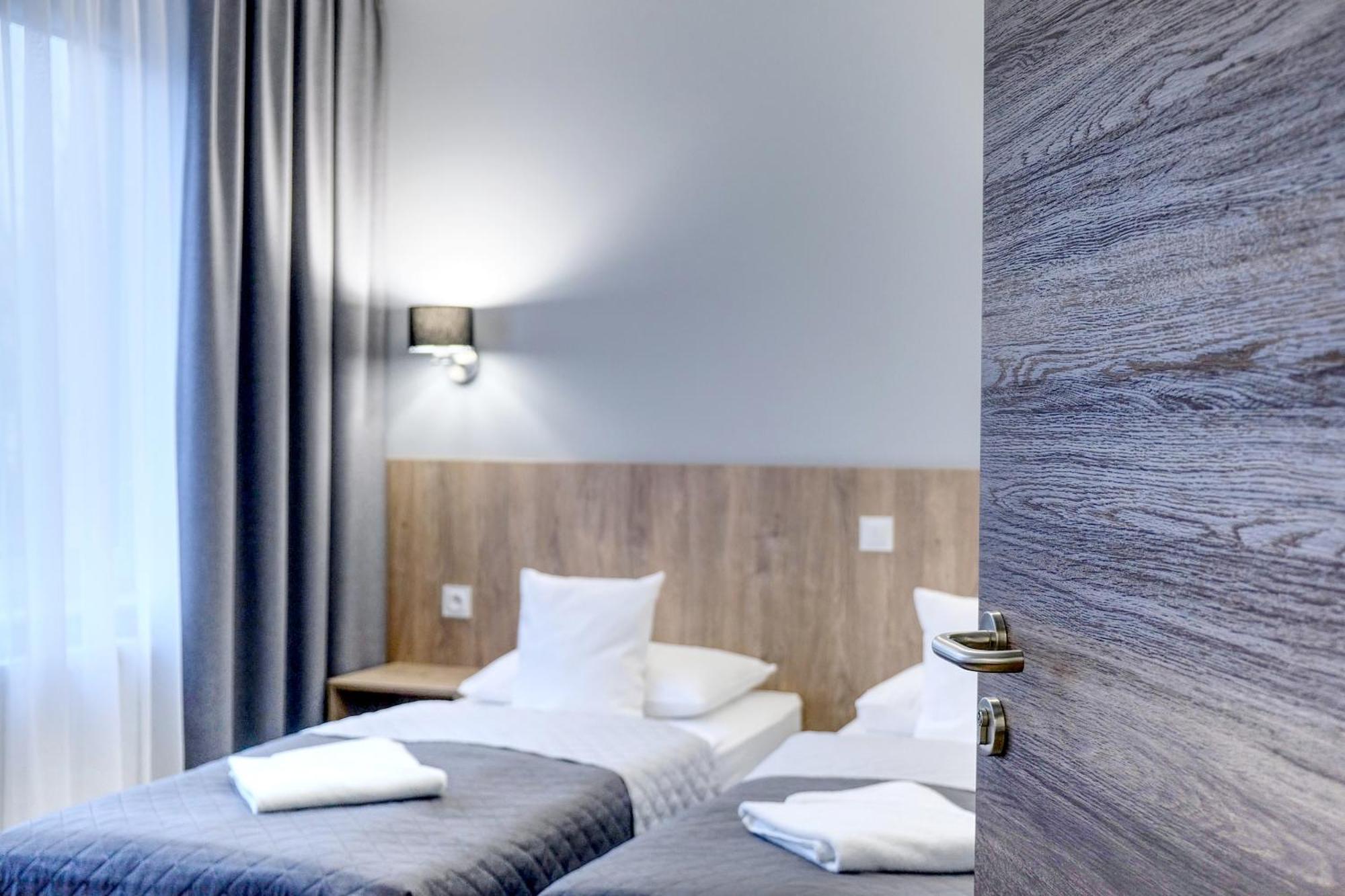 Lawendowy Dwor Bed & Breakfast Pszczółki Dış mekan fotoğraf