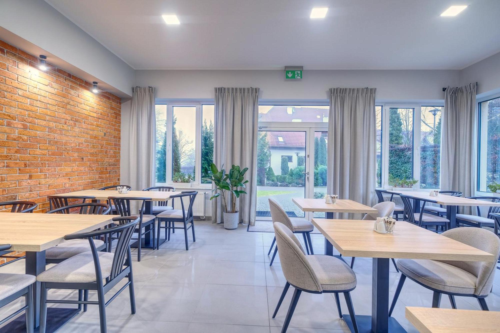 Lawendowy Dwor Bed & Breakfast Pszczółki Dış mekan fotoğraf