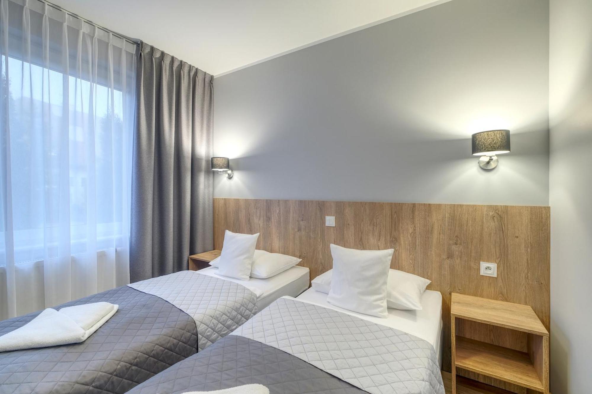 Lawendowy Dwor Bed & Breakfast Pszczółki Dış mekan fotoğraf