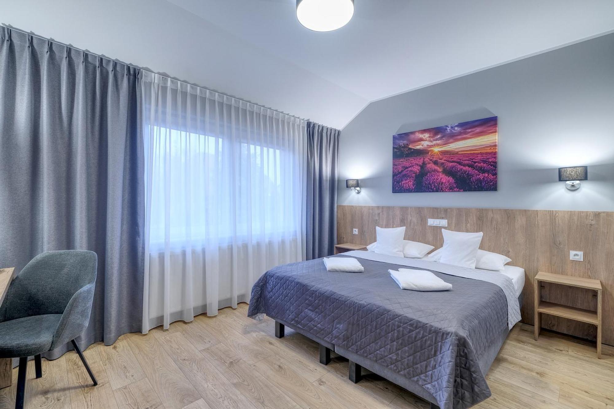 Lawendowy Dwor Bed & Breakfast Pszczółki Dış mekan fotoğraf